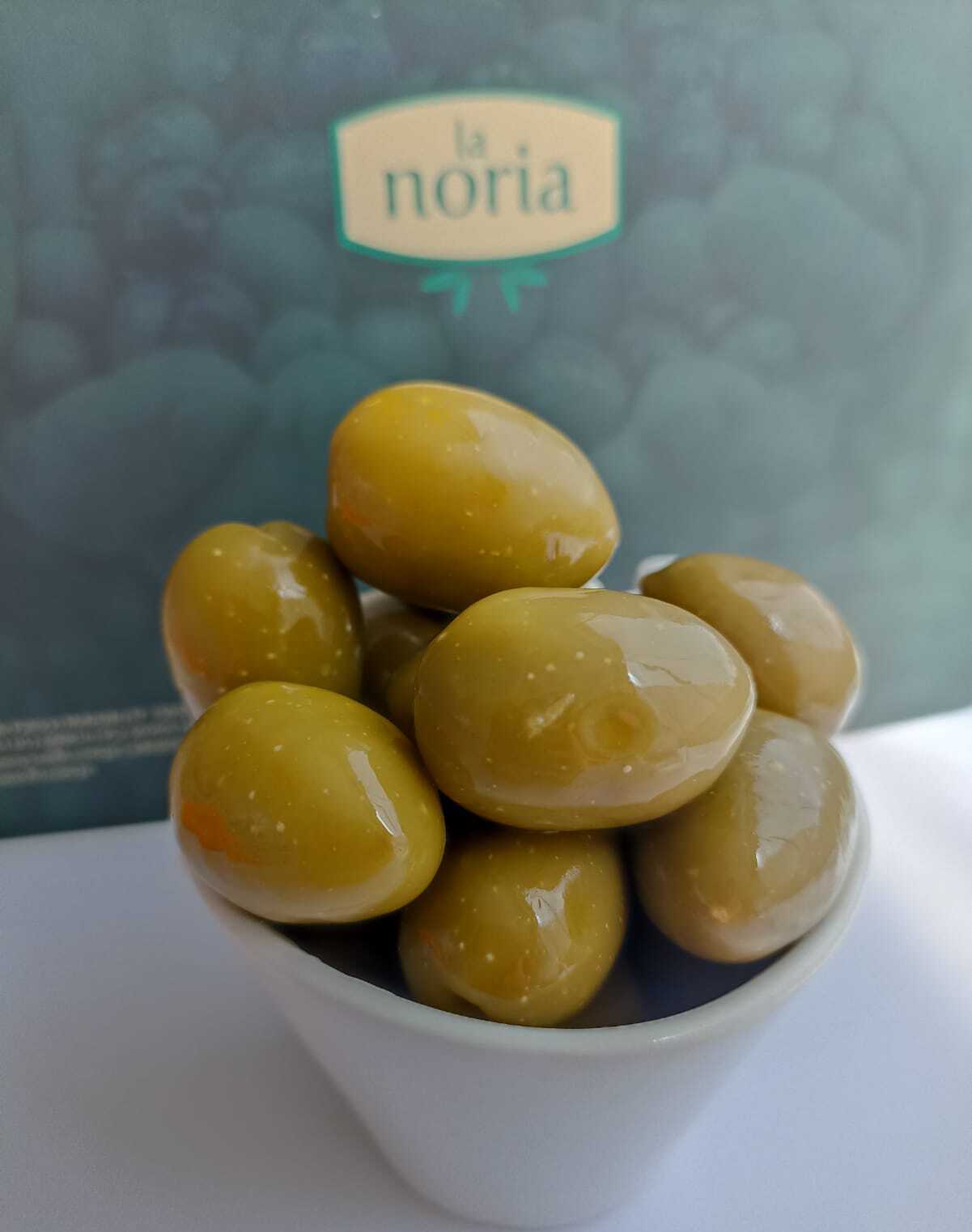 WHOLE GREEN OLIVES VARIETY ASCOLANA IN BRINE